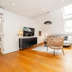 Luxurious 3Bed Very Spacious Apt In The Best Area