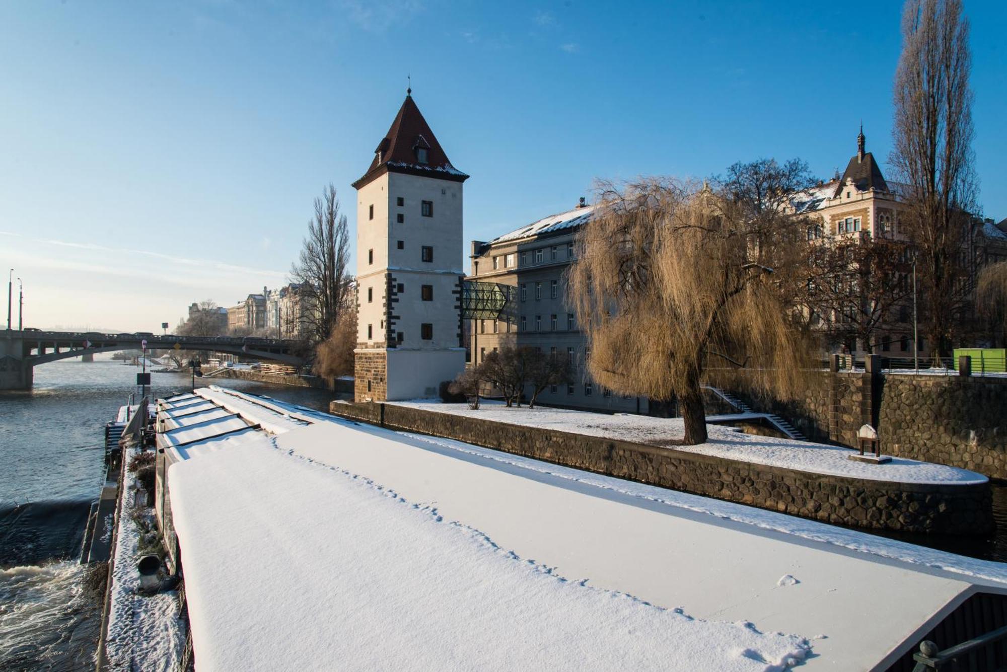 Luxurious 3bed Very Spacious In The Area Prague