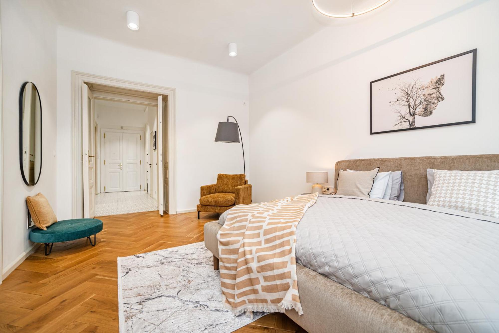 Luxurious 3bed Very Spacious In The Area Apartment