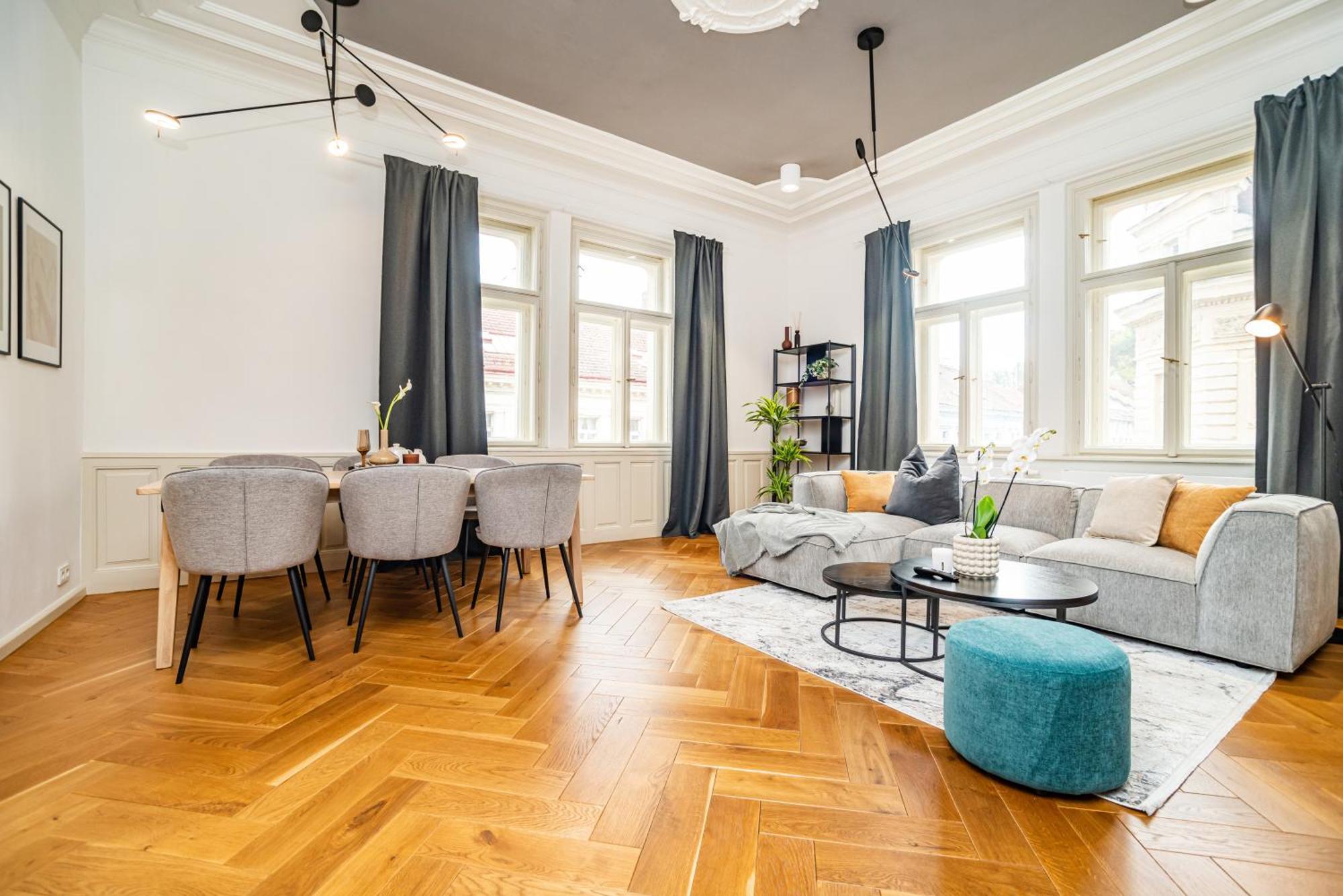 Luxurious 3bed Very Spacious In The Area Apartment *