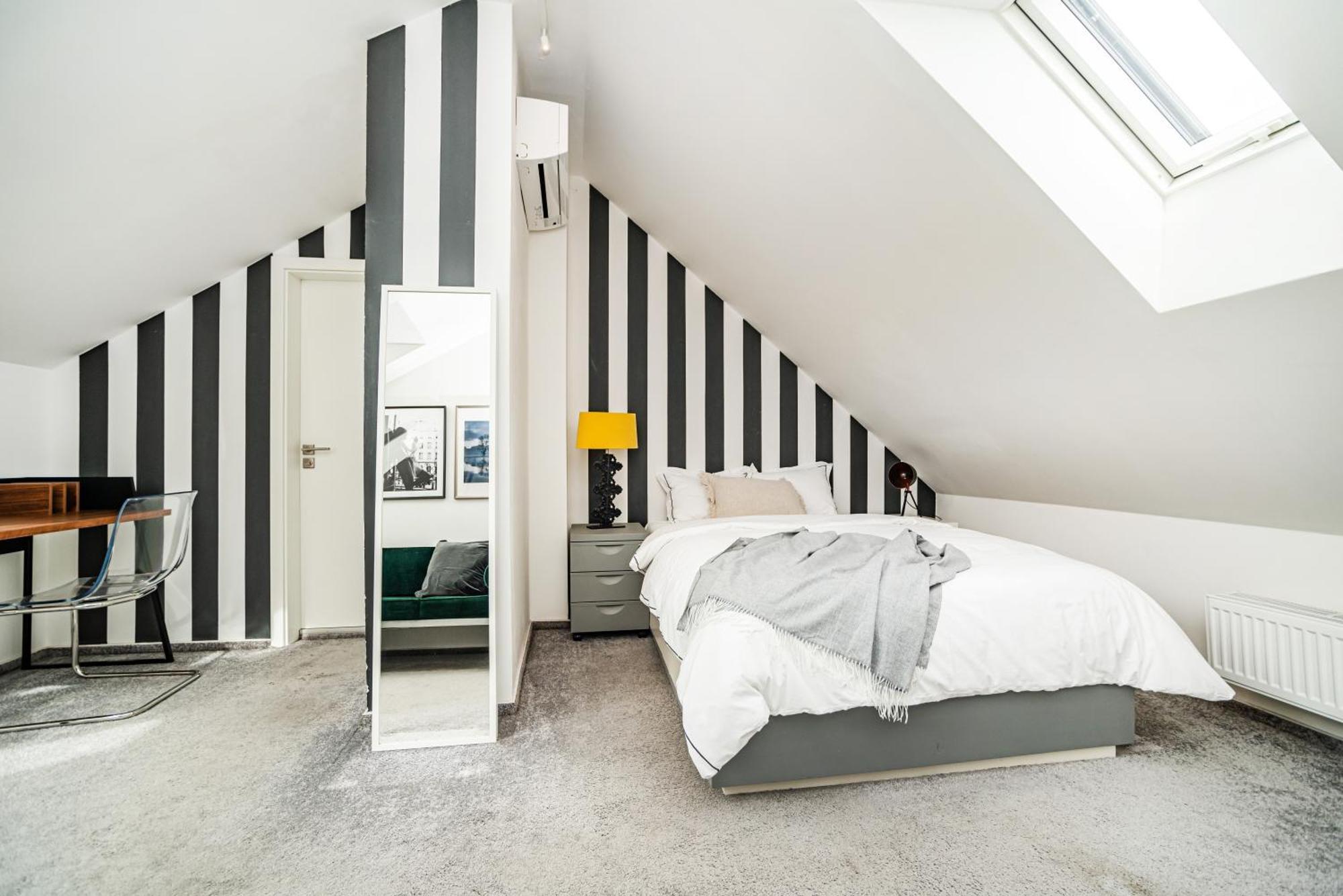Luxurious 3bed Very Spacious In The Area